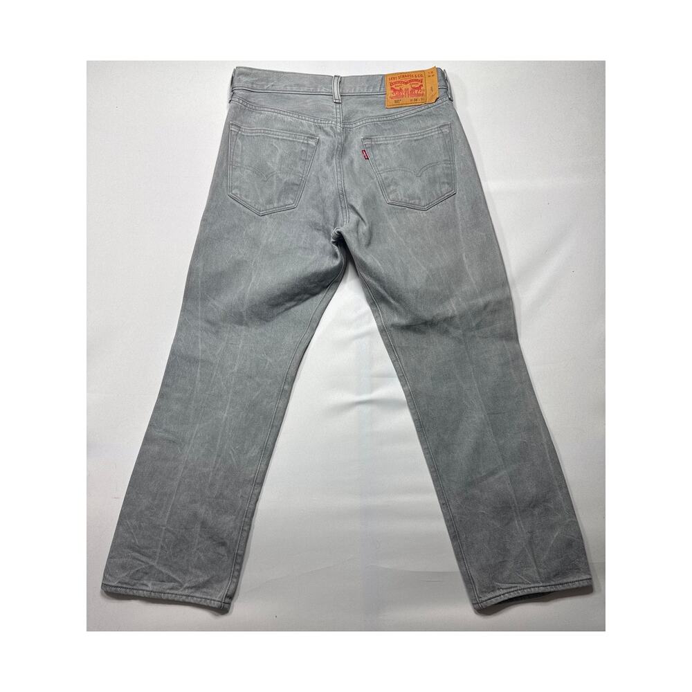Levi's 501 Men's Button Fly Straight Leg Gray Jeans - Size 34x30 (32x27.5) - Picture 3 of 7